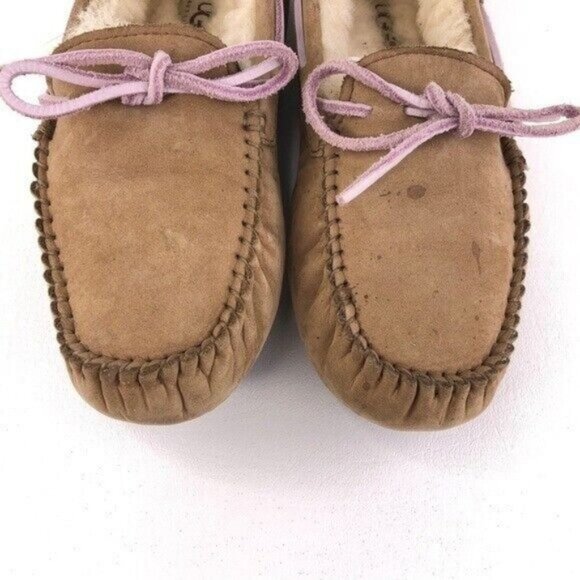 UGG Dakota Indoor Outdoor Moccasin Slippers 7 - Picture 10 of 12